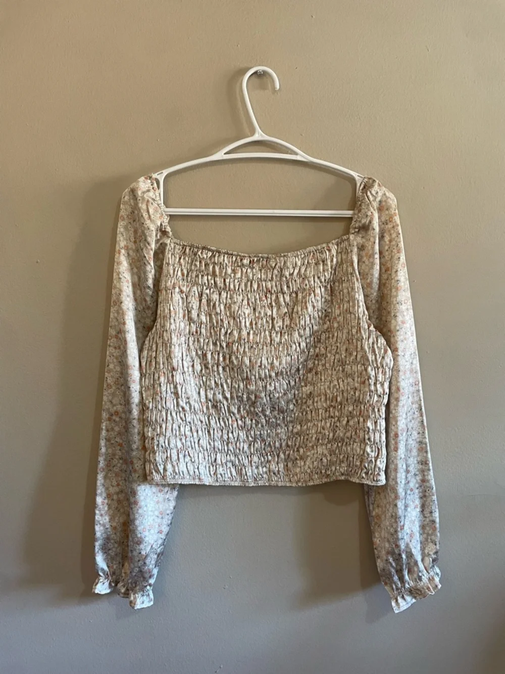 Monteau Los Angeles Cream Floral Smocked Square-Neck Blouse – Size XL EUC - Picture 12 of 16